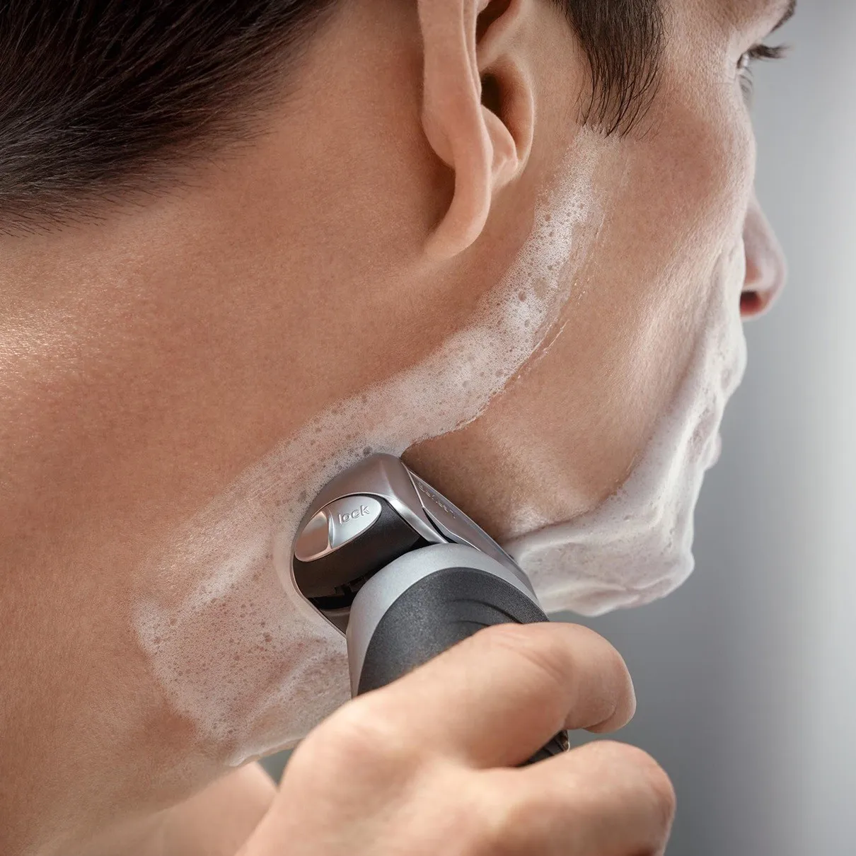 Электробритва Braun 7865cc в Москве и Московской области от магазина Ammina